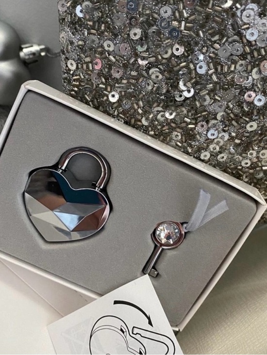 Swarovski Accessories - Swarovski Heart Lock Key Set, a decorative accessory with working lock